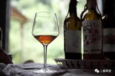 上虞二都杨梅目前的深加工产品,广大梅农请收好,游客准备好手帕擦口水