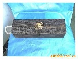 供应各种尺寸的柳编野餐蓝