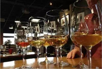 案例解析 当农业邂逅美国特色小镇的灵魂——葡萄酒销售