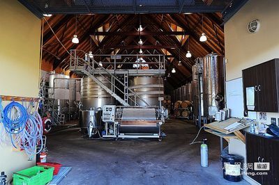 新西兰基督城Mudhouse葡萄酒庄园 亲历葡萄酒酿造之旅